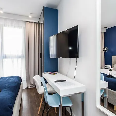 Modern & Classy Industrial - Browar Apartment *